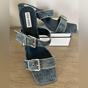 Women’s Steve Madden Menna Double Buckle Strap Heeled Sandals - Blue Denim SZ 11